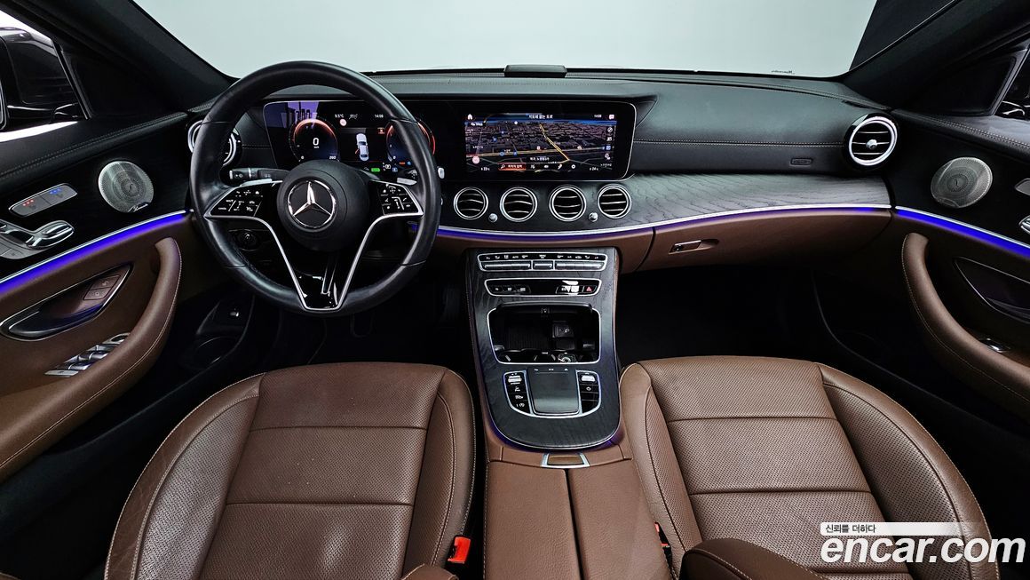 Mercedes-Benz E-Class 2021