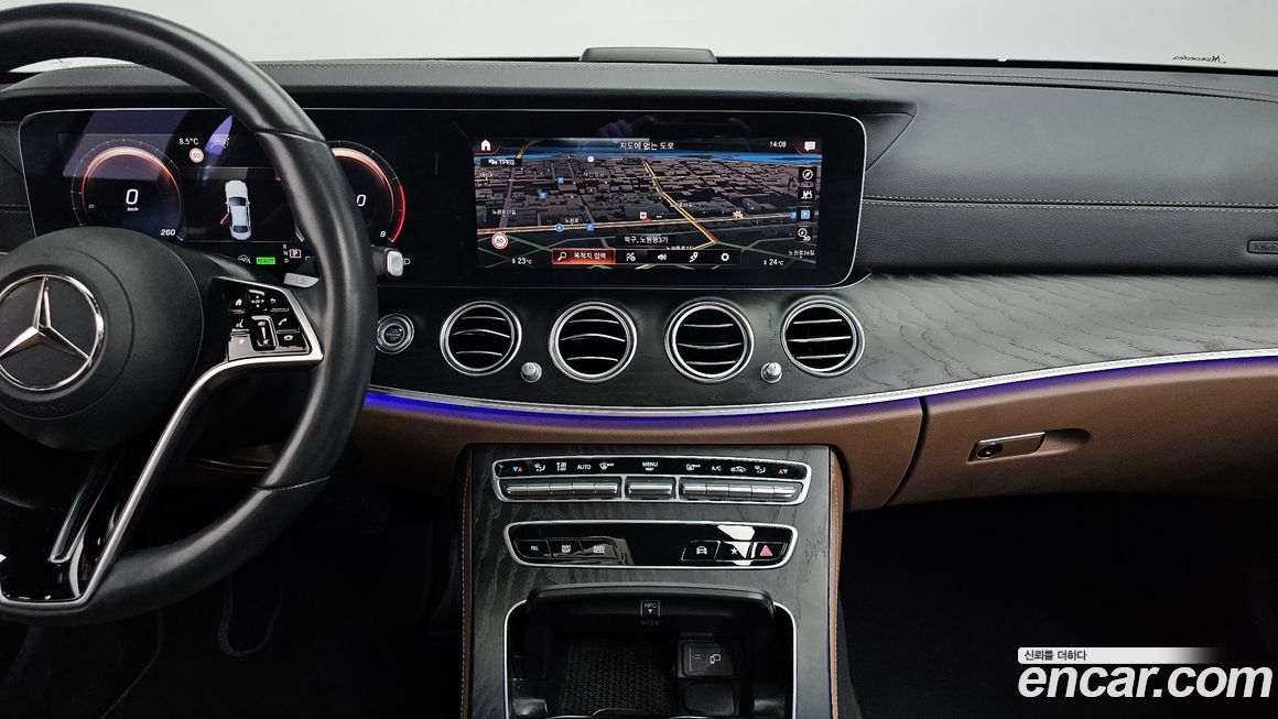 Mercedes-Benz E-Class 2021