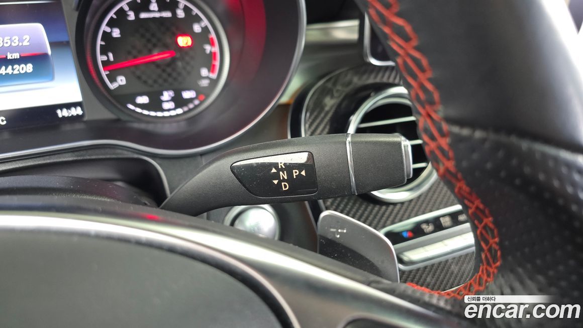 Mercedes-Benz GLC-Class 2019