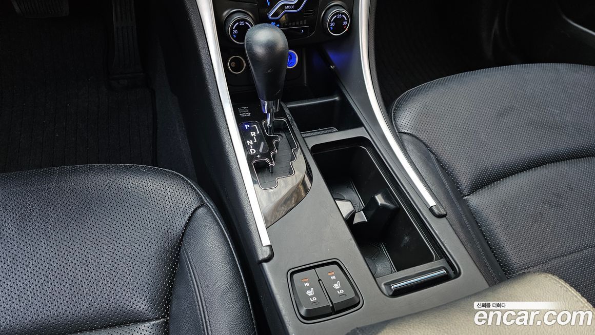 Hyundai Sonata 2011