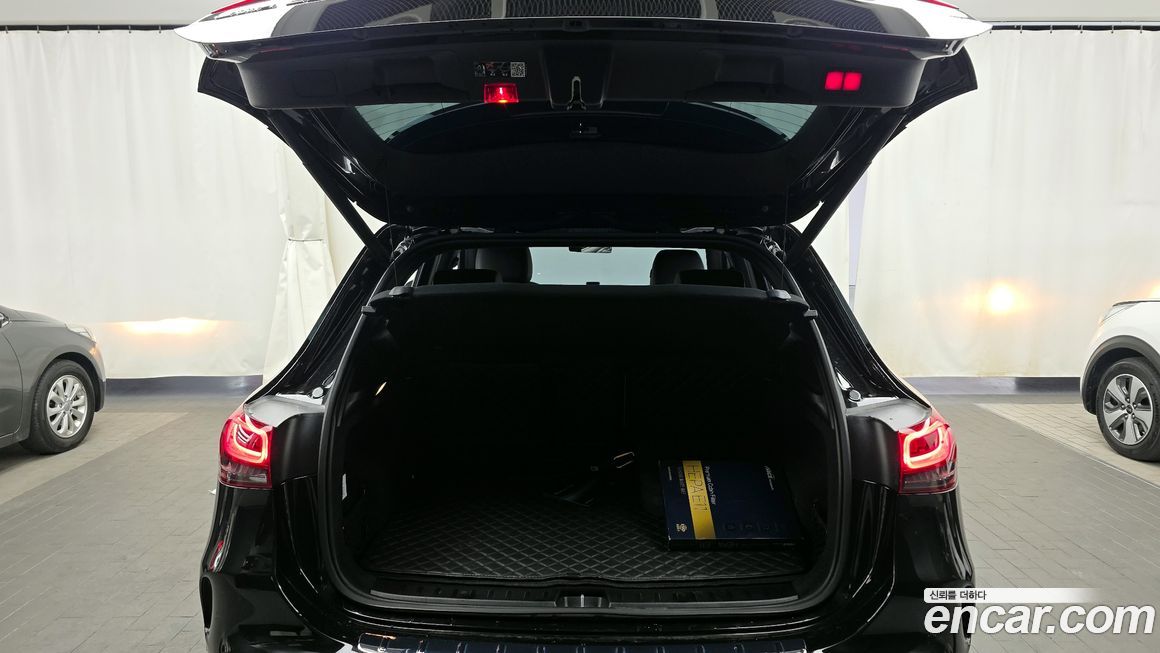 Mercedes-Benz EQA 2023