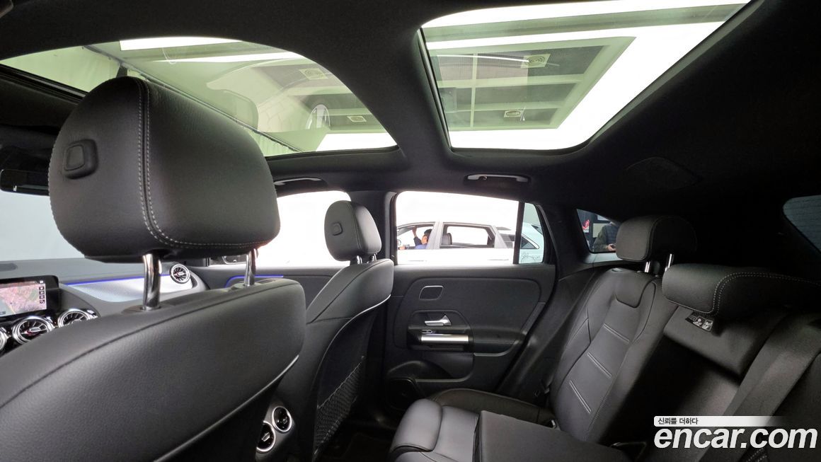 Mercedes-Benz EQA 2023