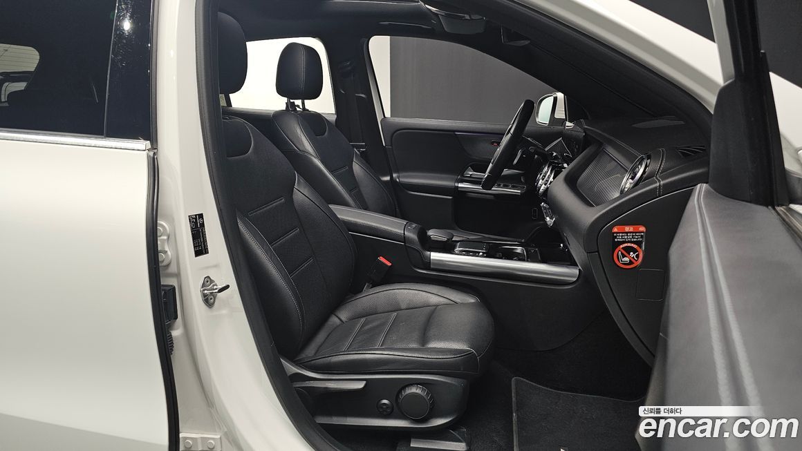 Mercedes-Benz EQA 2022