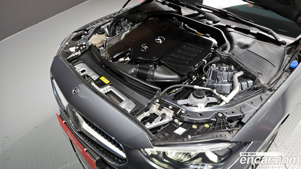 Mercedes-Benz C-Class 2022