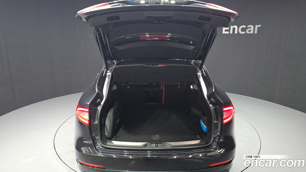 Maserati Levante 2019