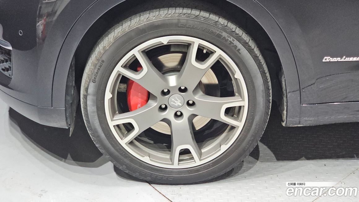 Maserati Levante 2019