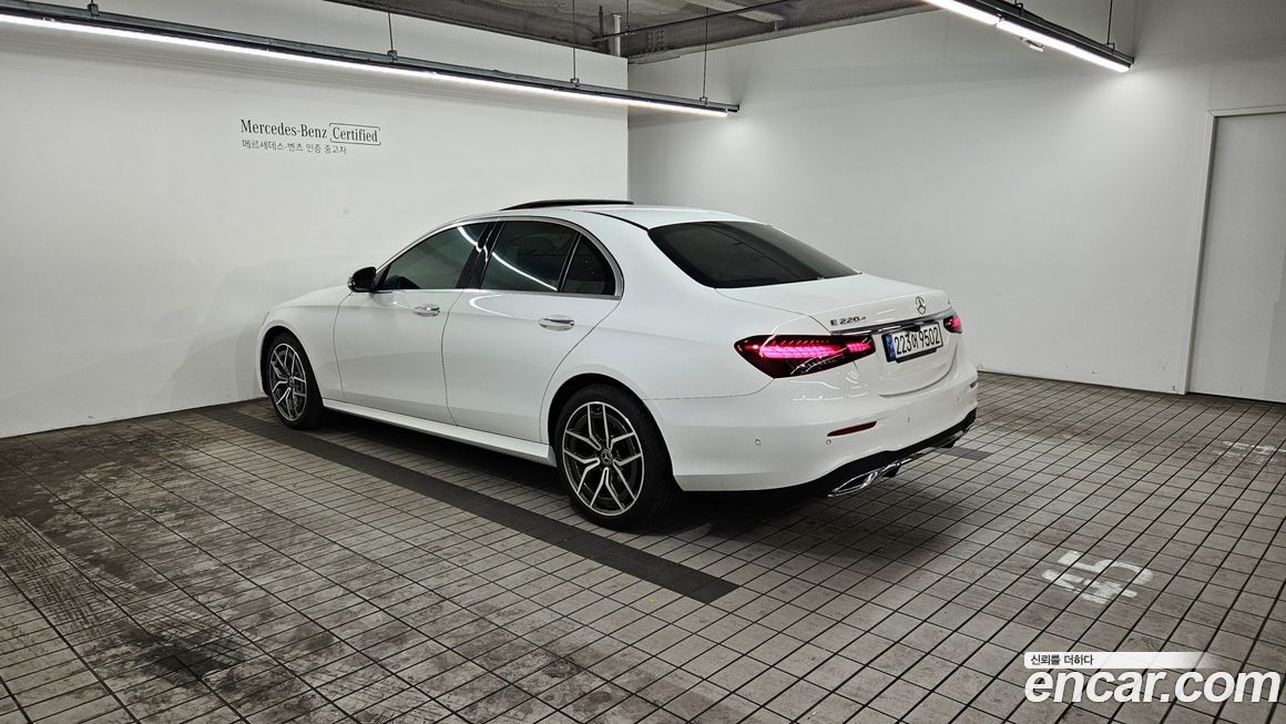 Mercedes-Benz E-Class 2021