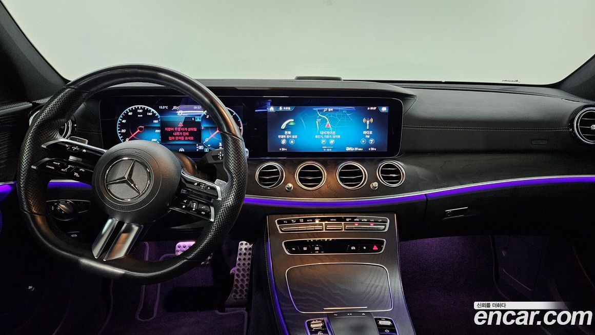 Mercedes-Benz E-Class 2021