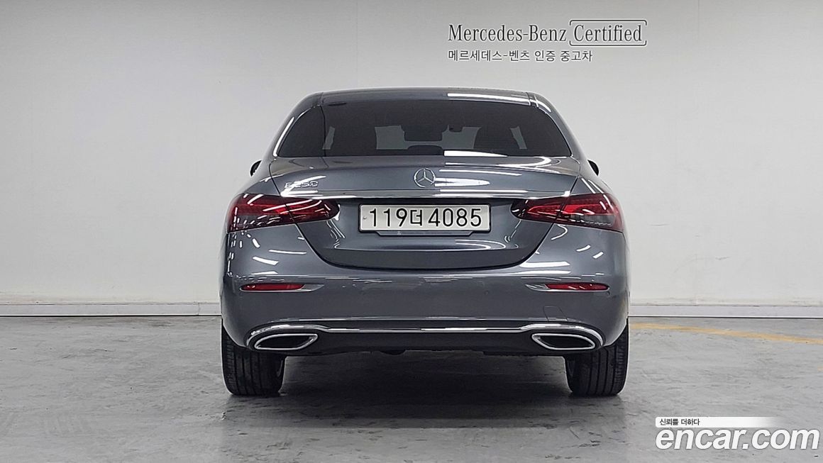 Mercedes-Benz E-Class 2021