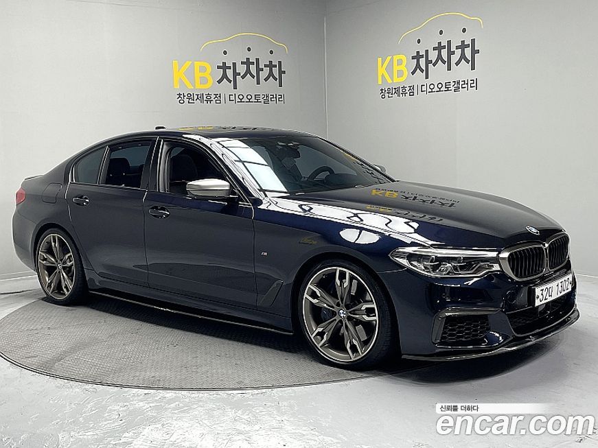 BMW 5-Series 2019