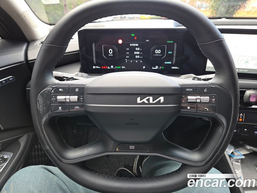 Kia K8 2025
