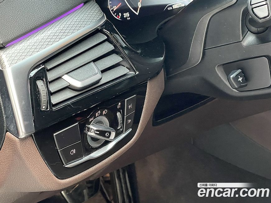 BMW 5-Series 2019