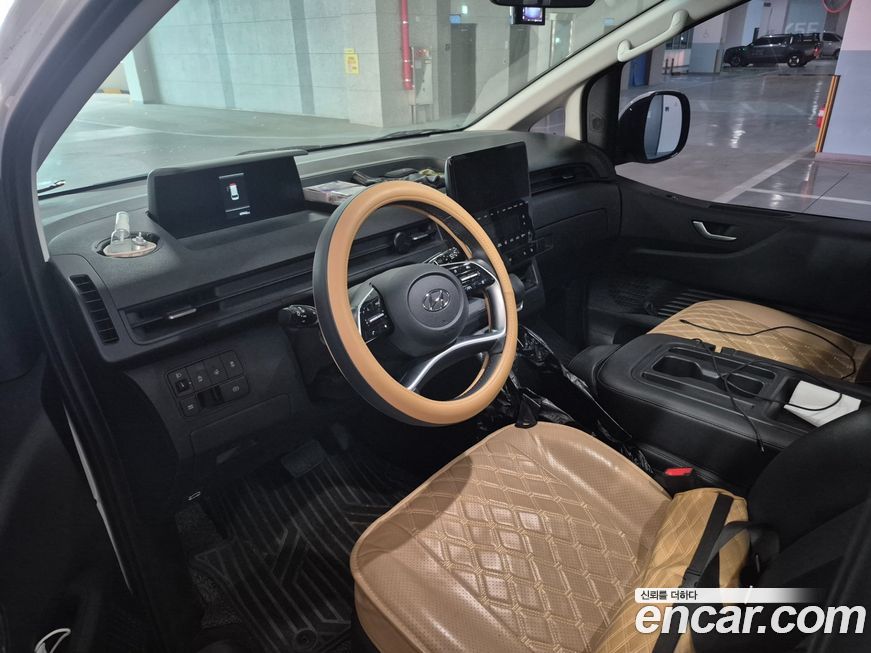 Hyundai Staria 2023