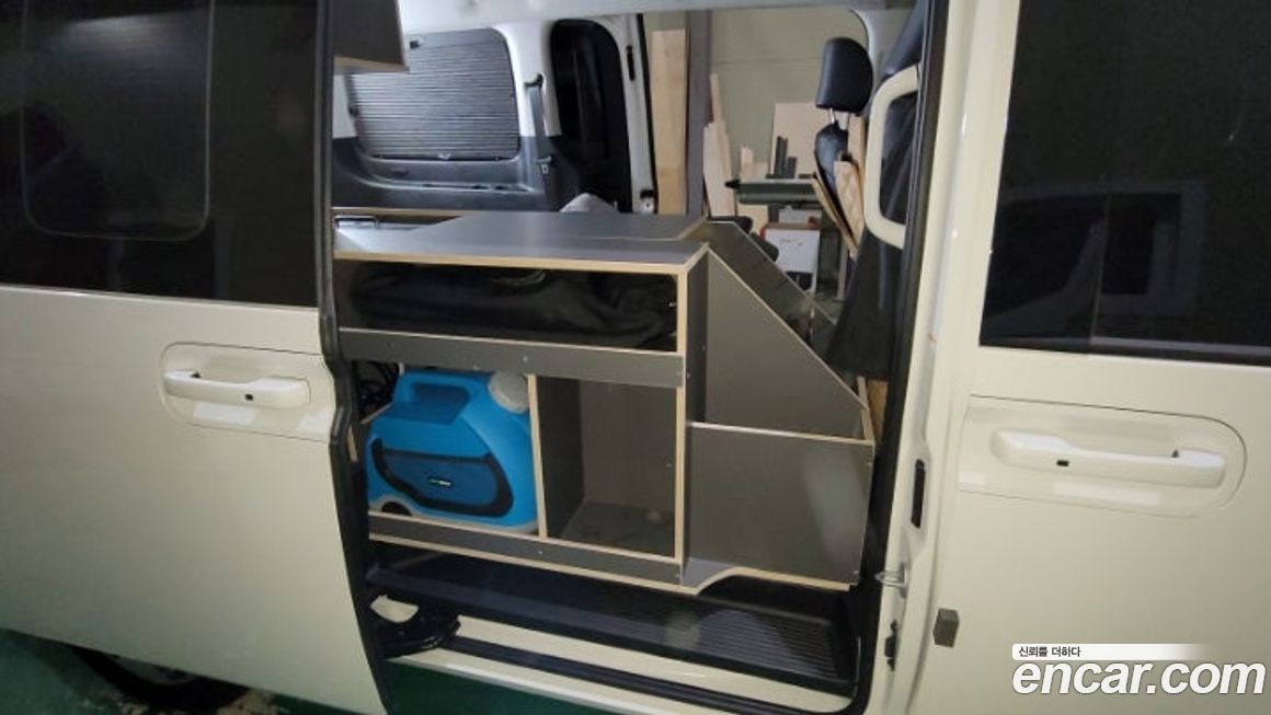 Hyundai Staria 2023