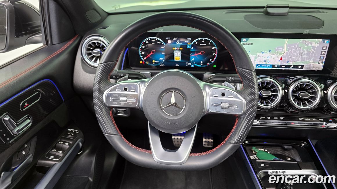 Mercedes-Benz GLB-Class 2023