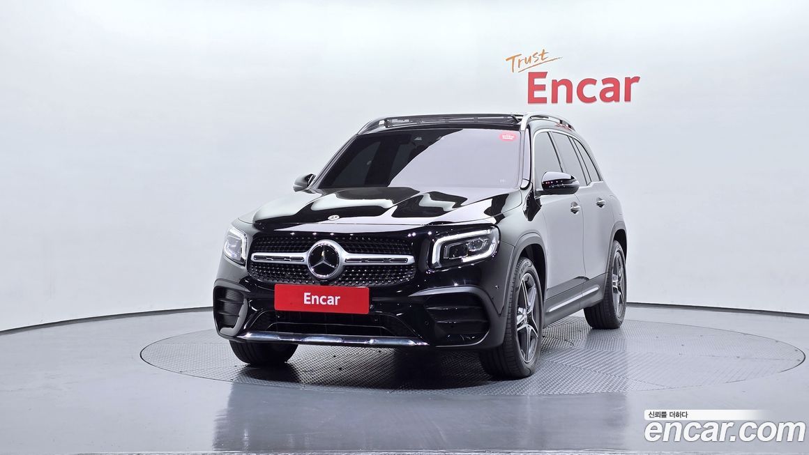 Mercedes-Benz GLB-Class 2023
