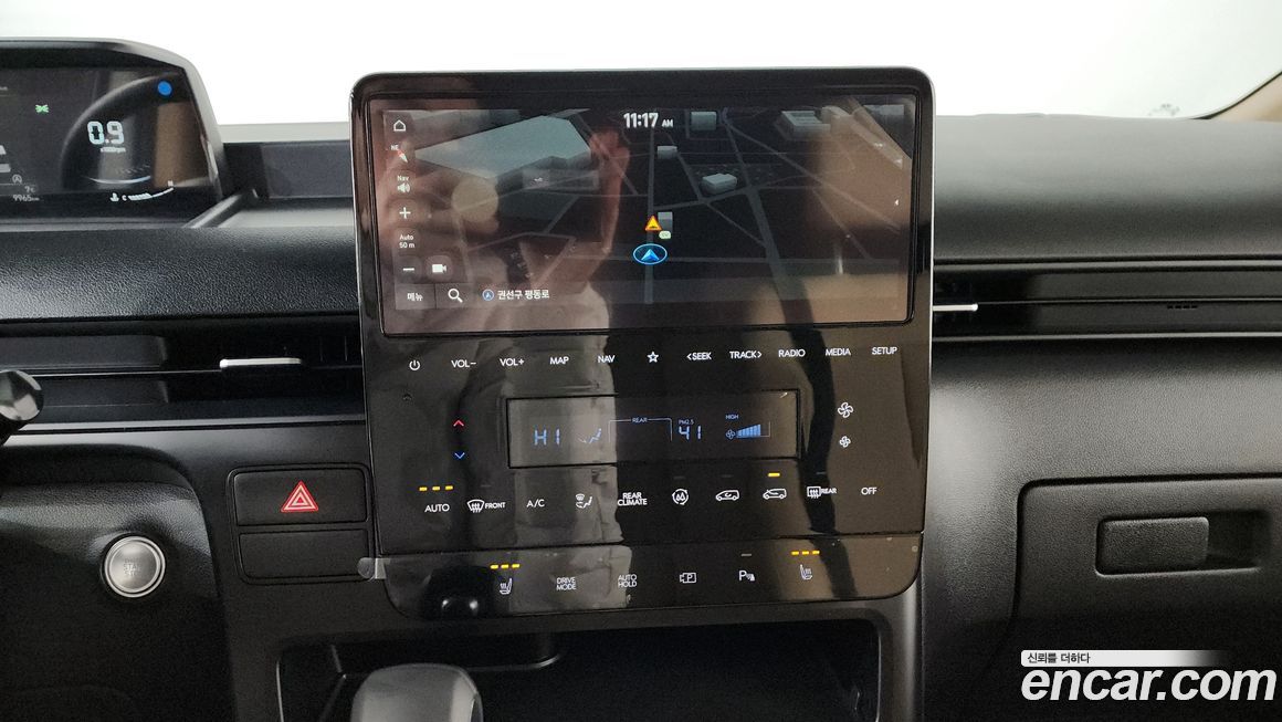 Hyundai Staria 2025