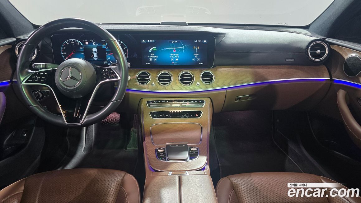 Mercedes-Benz E-Class 2022