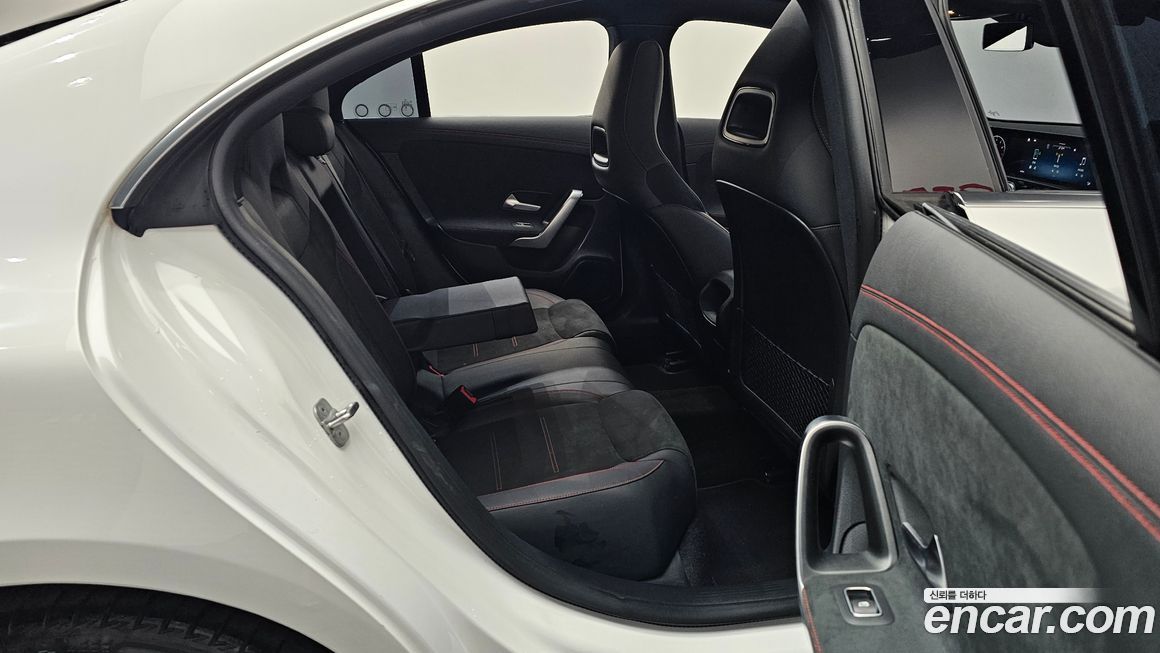 Mercedes-Benz CLA-Class 2024