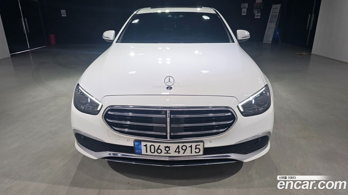Mercedes-Benz E-Class 2022
