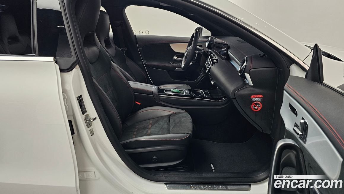 Mercedes-Benz CLA-Class 2024