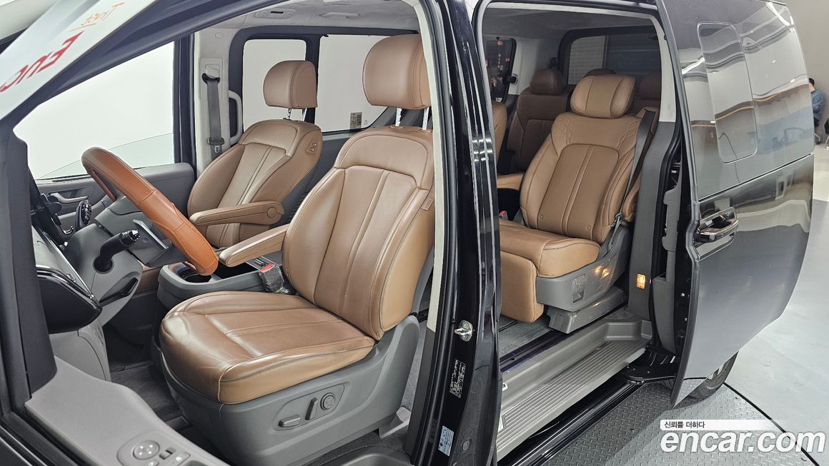 Hyundai Staria 2023