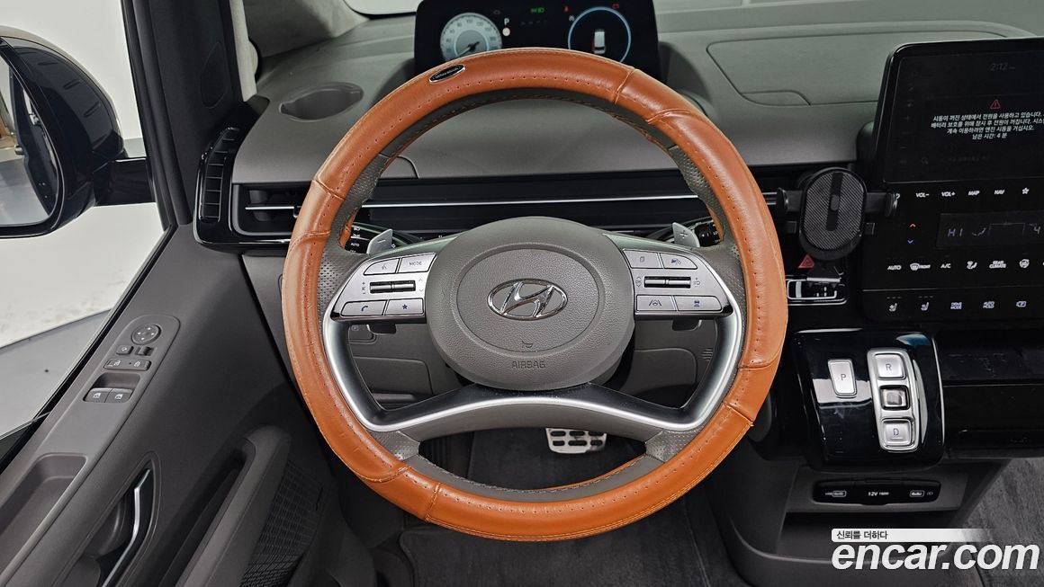 Hyundai Staria 2023