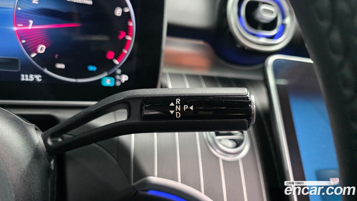 Mercedes-Benz C-Class 2023