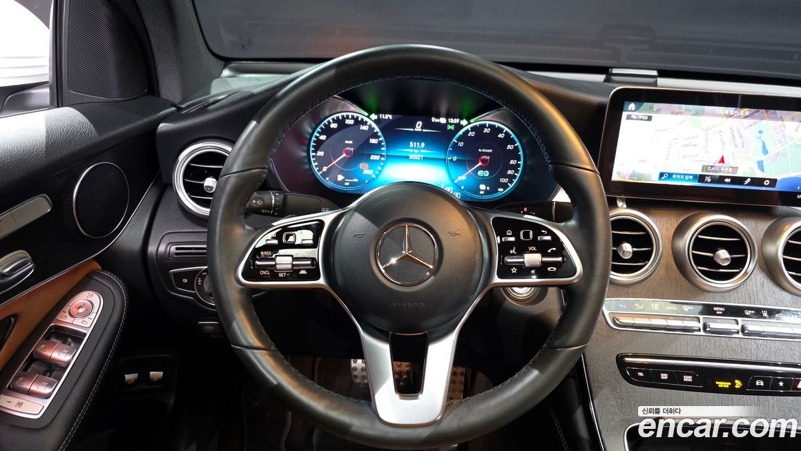Mercedes-Benz GLC-Class 2021