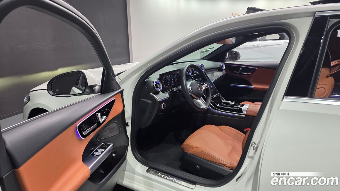 Mercedes-Benz C-Class 2023