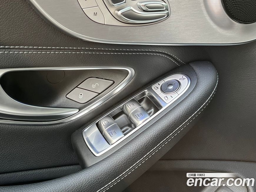 Mercedes-Benz C-Class 2021