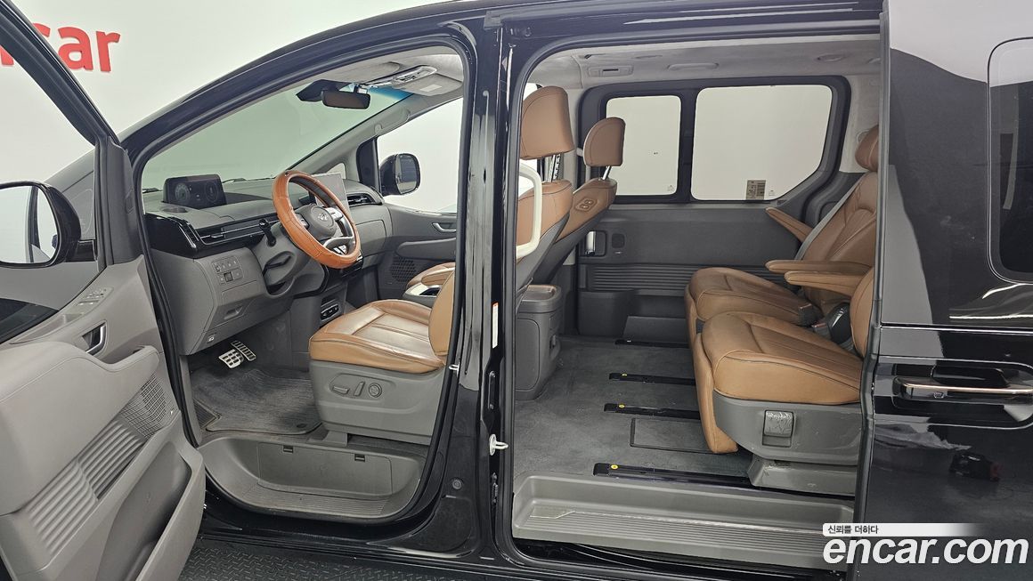 Hyundai Staria 2023