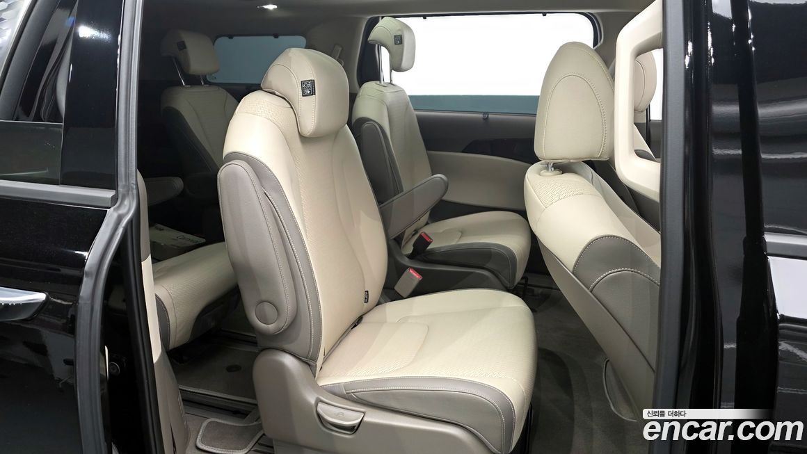 Kia Canival 2025