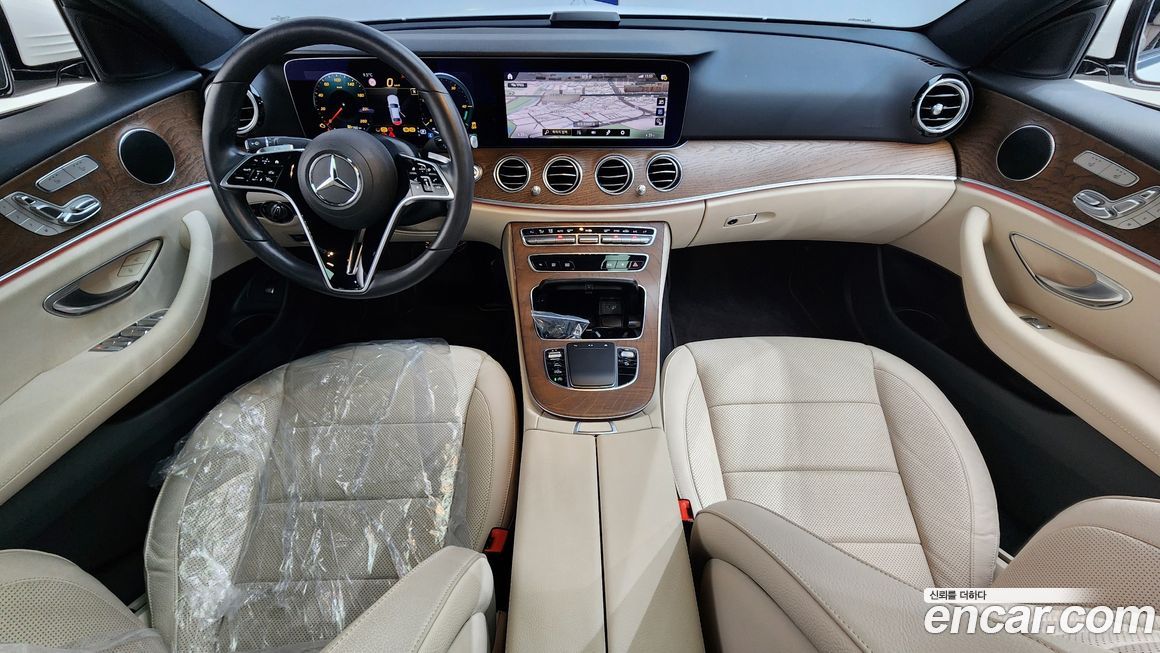 Mercedes-Benz E-Class 2021