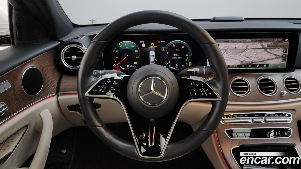 Mercedes-Benz E-Class 2021