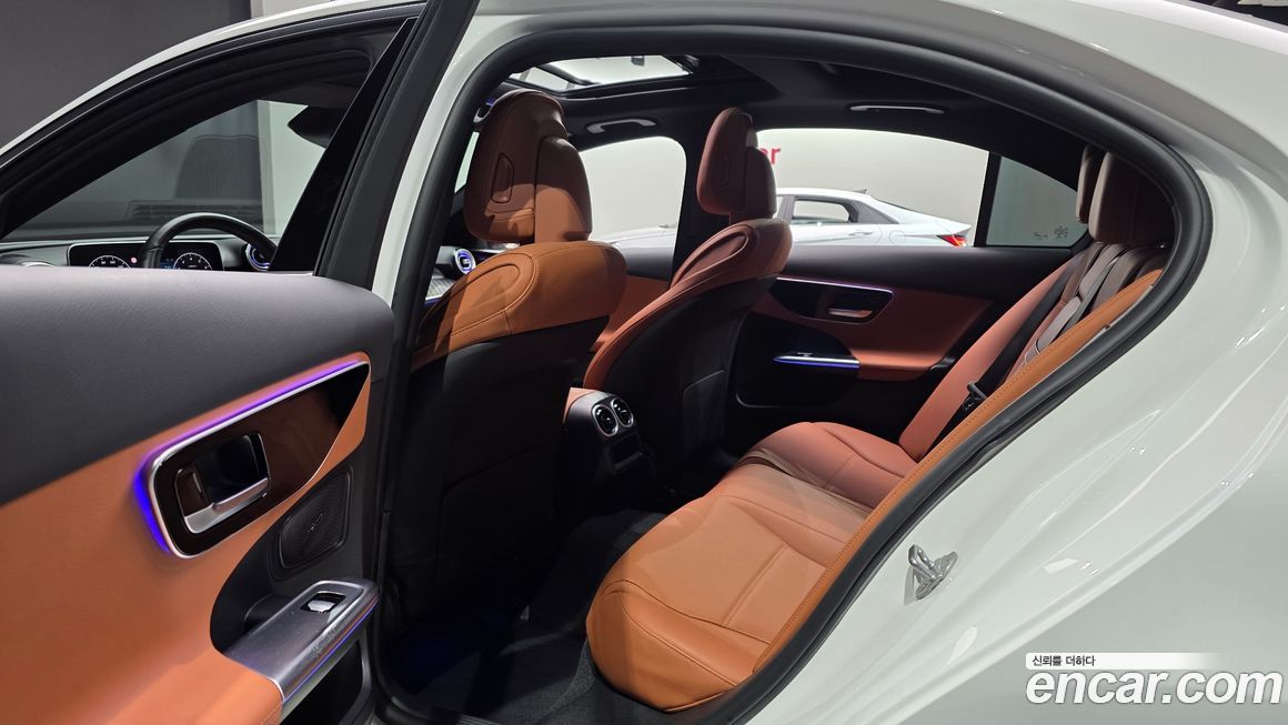 Mercedes-Benz C-Class 2023