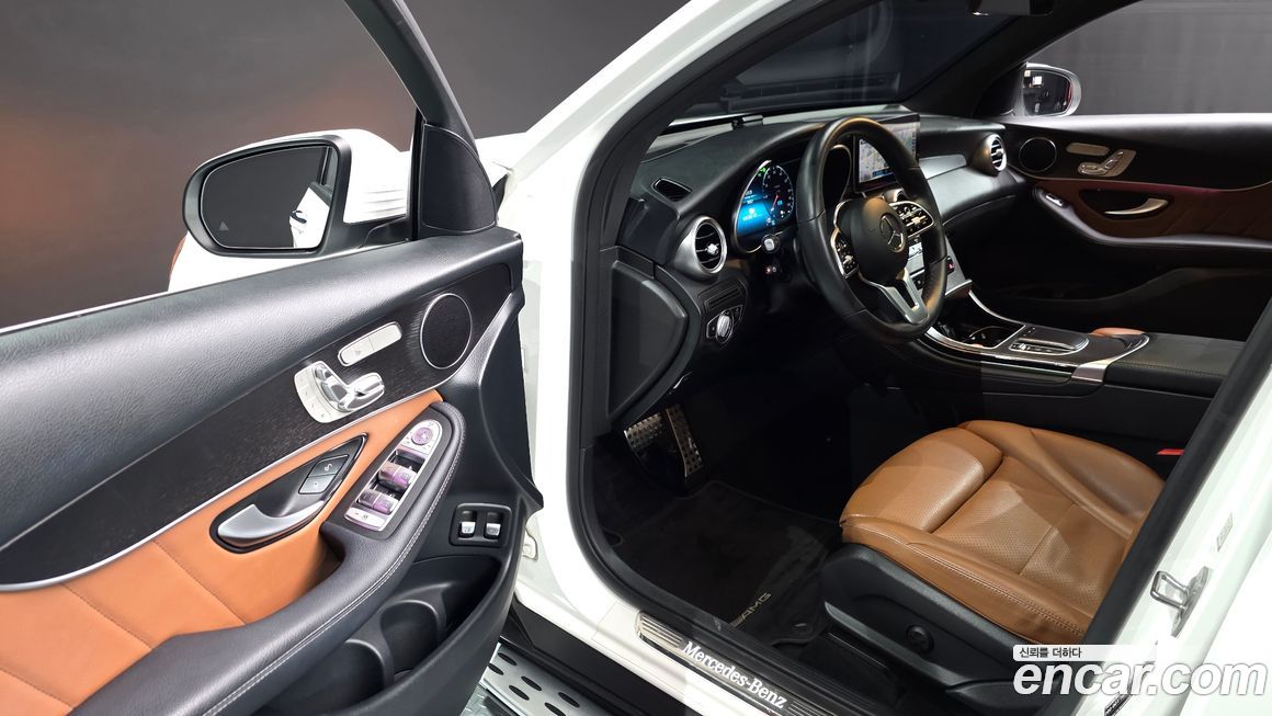 Mercedes-Benz GLC-Class 2021