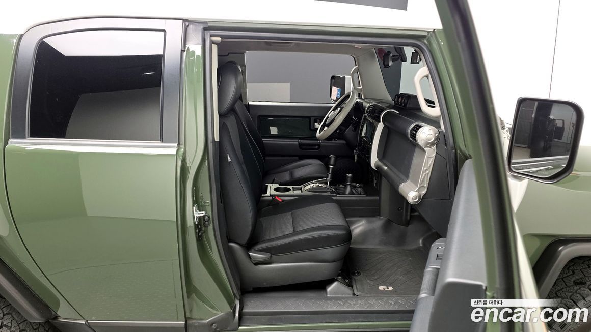 Toyota FJ Cruiser 2012