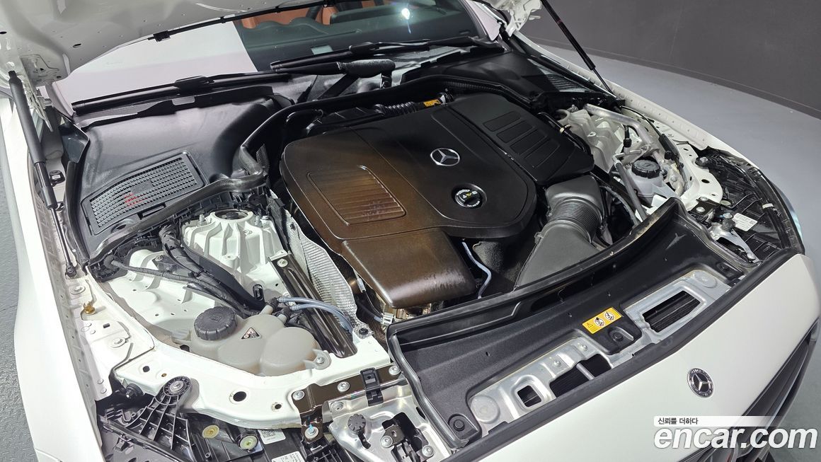 Mercedes-Benz C-Class 2023