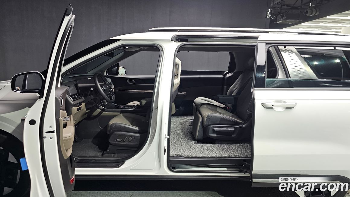 Kia Canival 2025