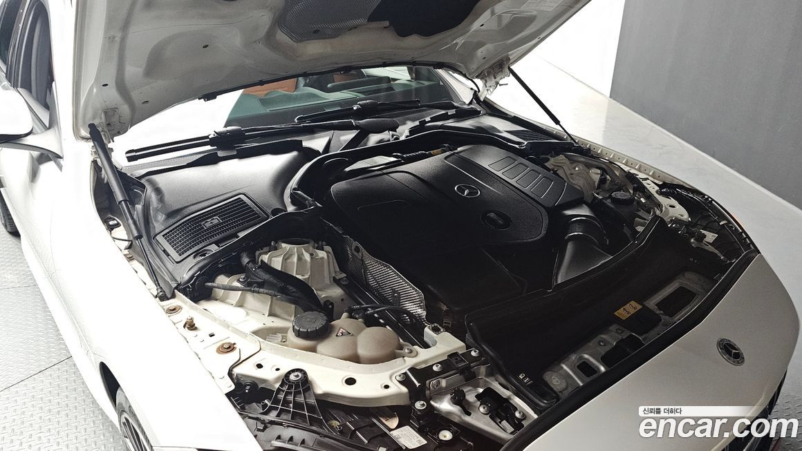 Mercedes-Benz C-Class 2022