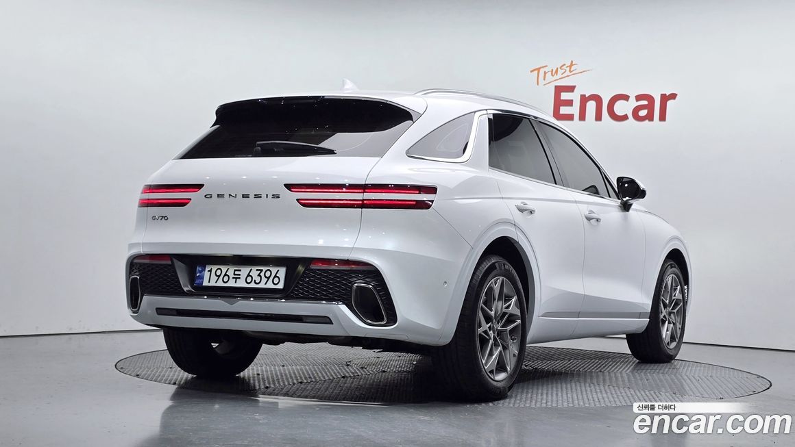 Genesis GV70 2024