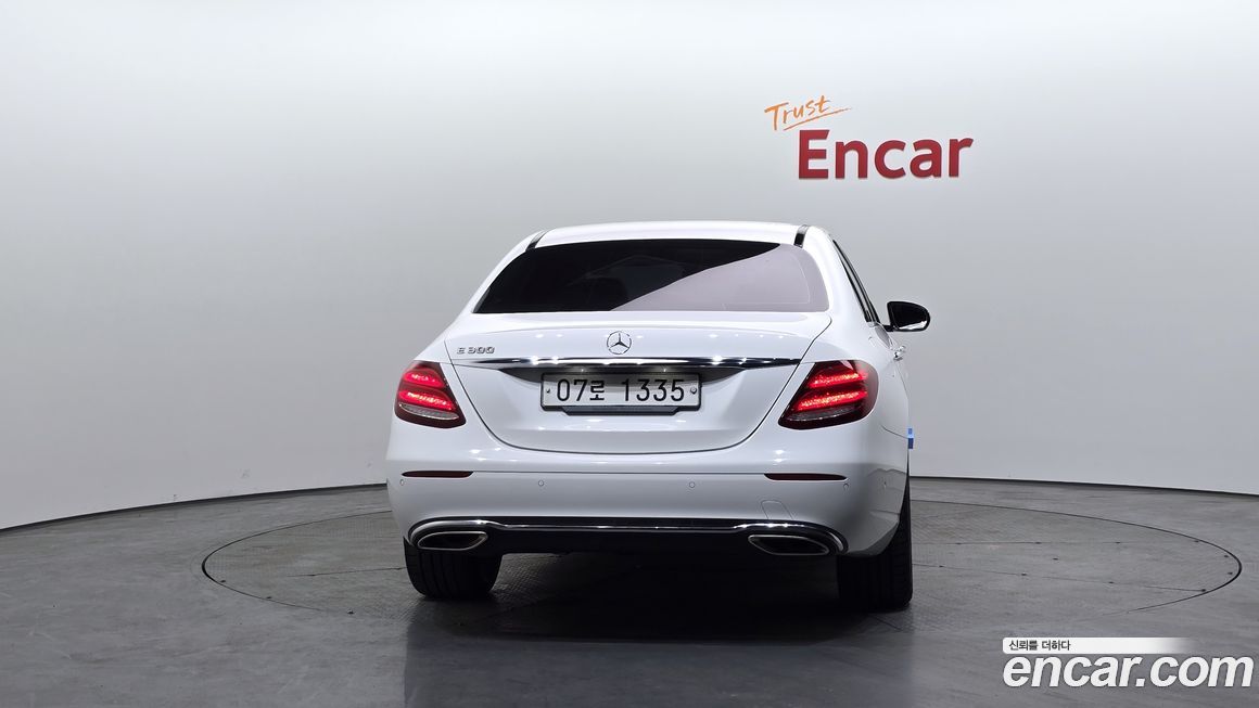 Mercedes-Benz E-Class 2018