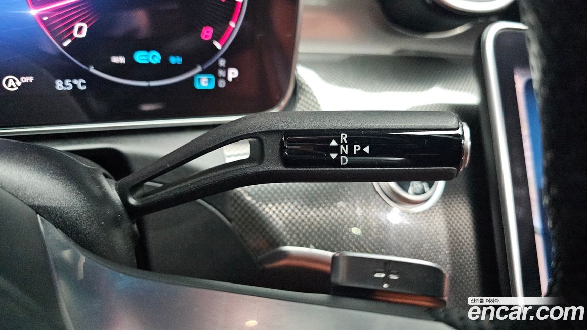 Mercedes-Benz C-Class 2022