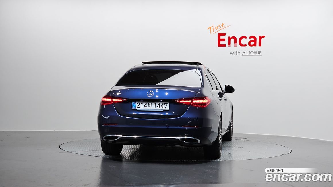 Mercedes-Benz C-Class 2025