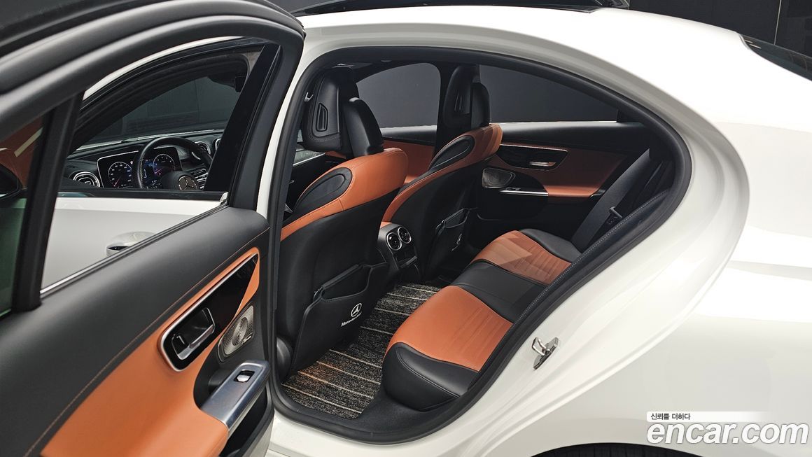 Mercedes-Benz C-Class 2022
