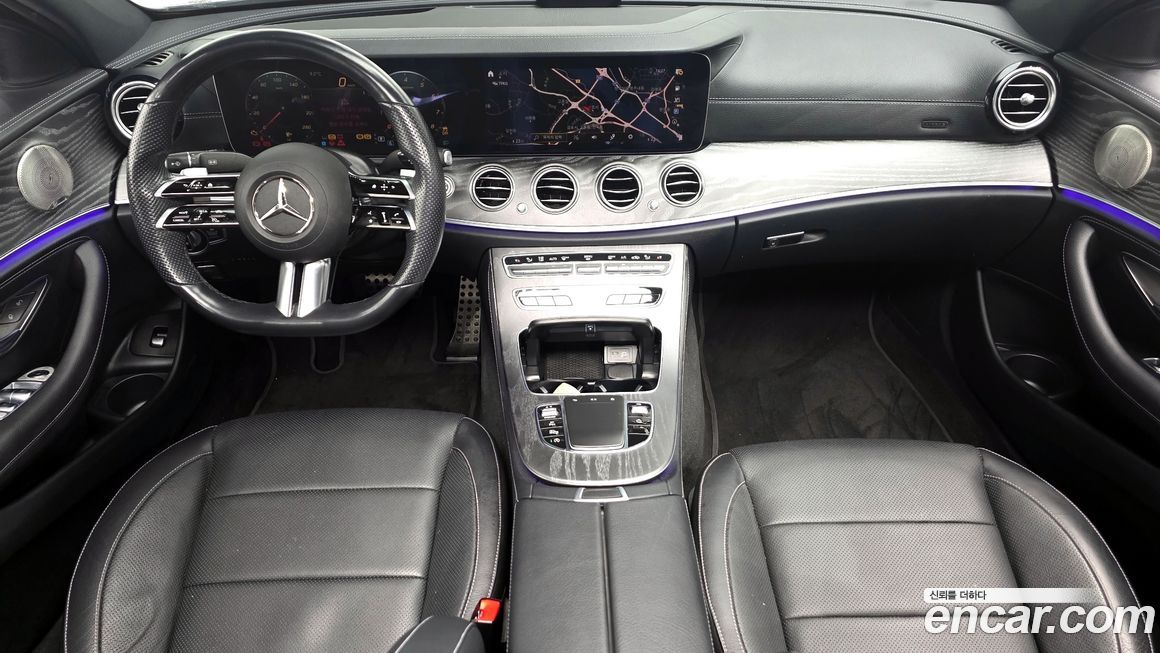 Mercedes-Benz E-Class 2022