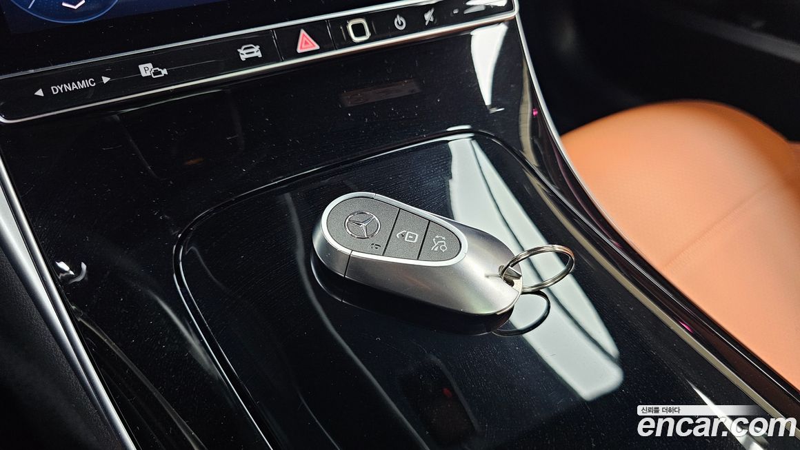 Mercedes-Benz C-Class 2025