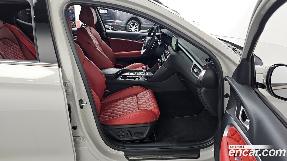 Genesis G70 2025
