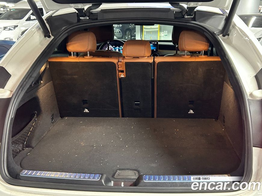 Mercedes-Benz GLC-Class 2021